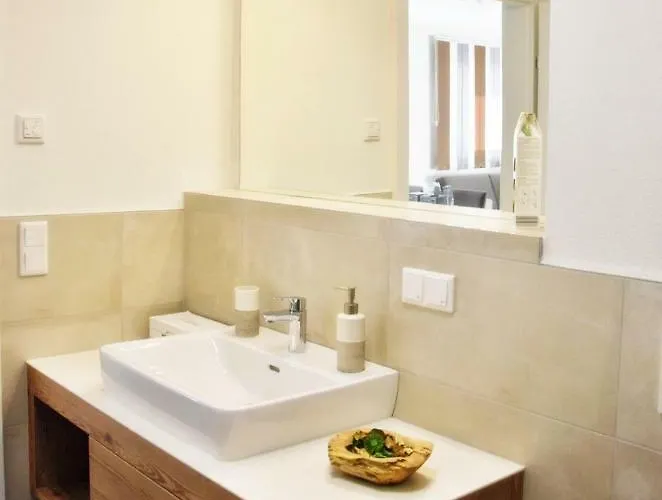 Troger Special Appartement *